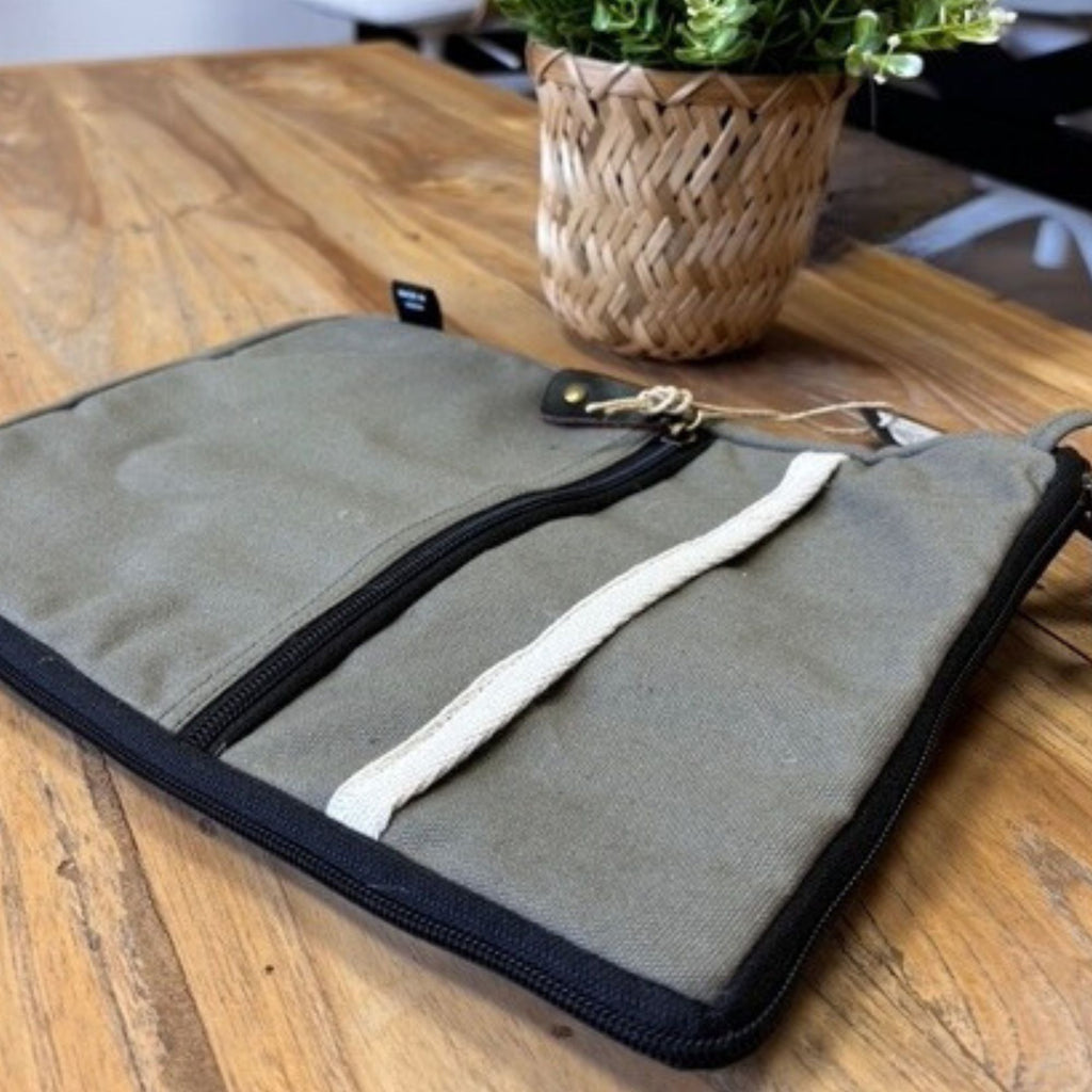 Canvas Tablet Pouch - Olive - 21x29cm