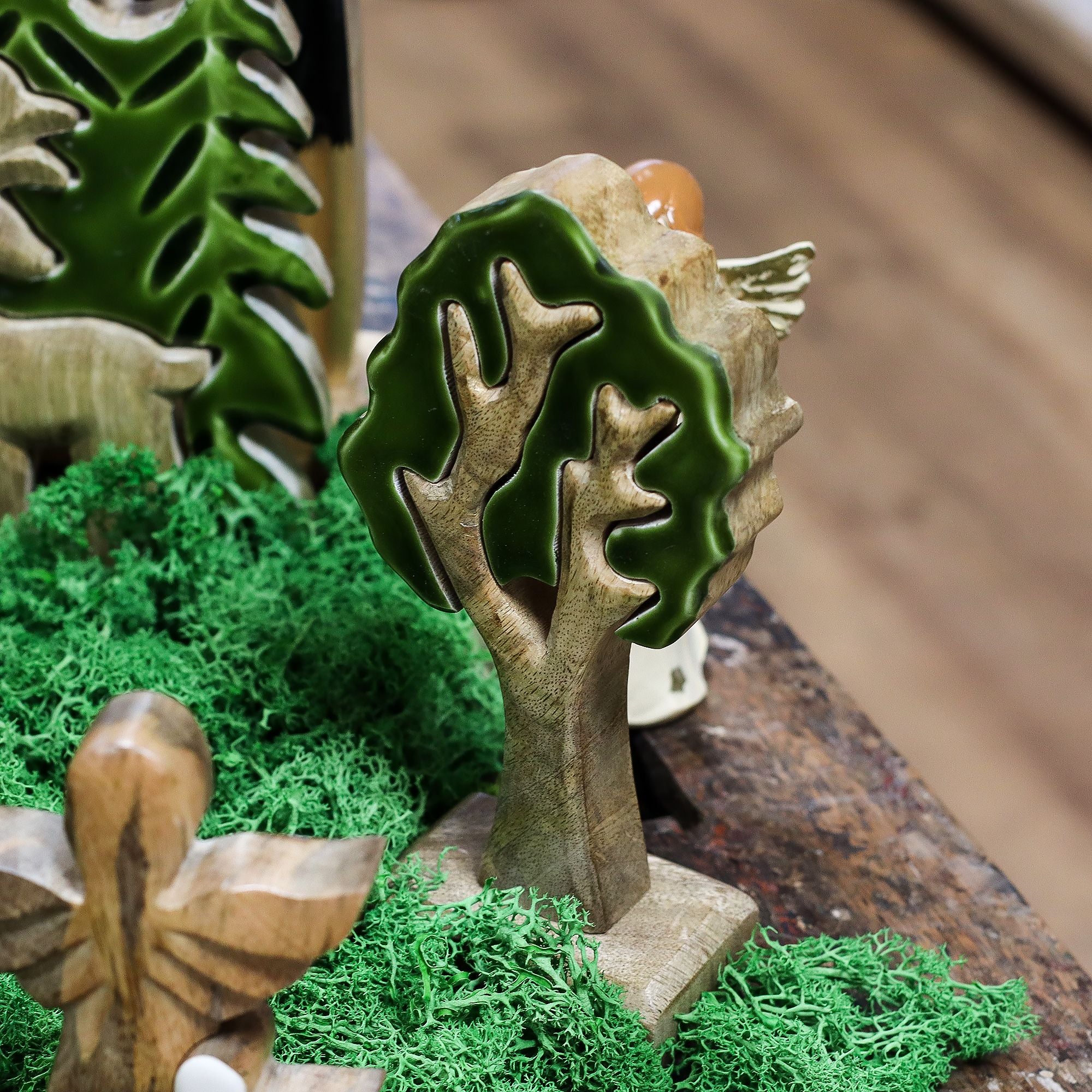 Lost in the Forrest -  Single Tree 3D Wooden Decoration - 20x10cm
