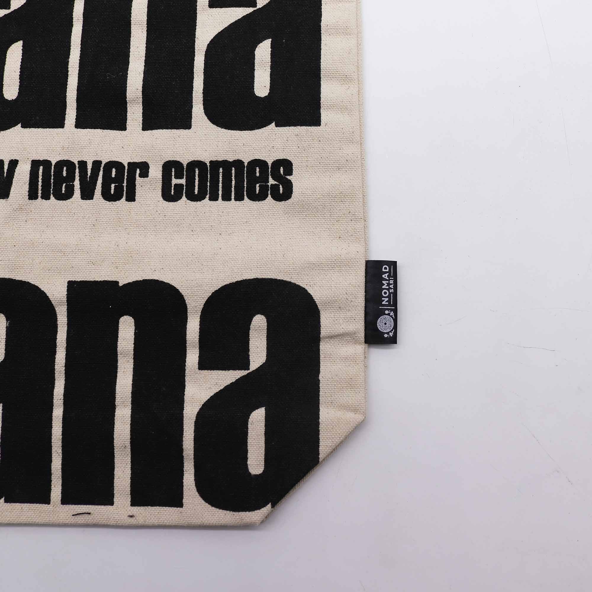 Nomad Sari Iconic Classic Tote Bag - Mañana Mañana - Natural 10oz
